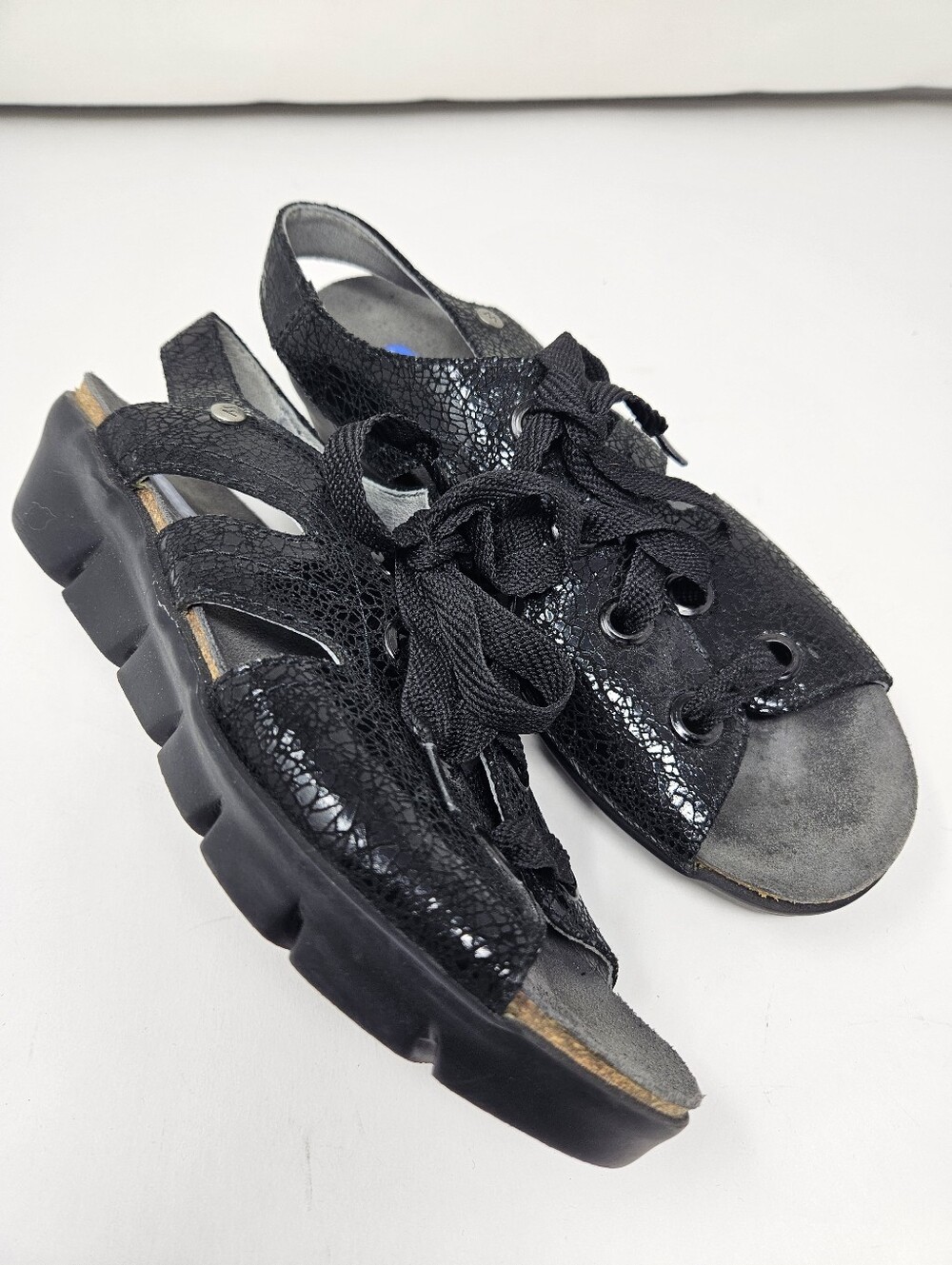 Wolky Twinkle Lace Up Metallic Black Crackle Leather Flexible Wedge Sandals 8.5